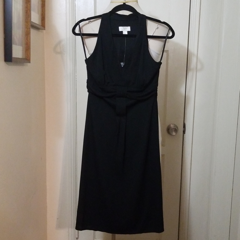 ANN TAYLOR LOFT black sleeveless v neck dress
